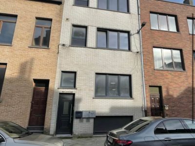 Voorgevel-gevelrenovatie-te-oostende-ervoor-isoboost.jpg