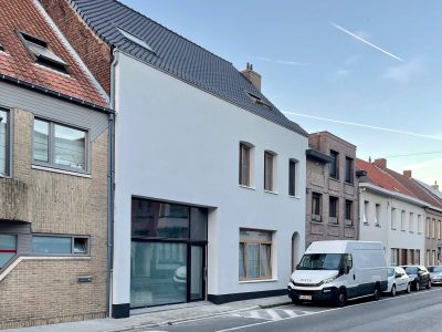 voorgevel-gevelrenovatie-te-menen-belgie-isoboost.jpg